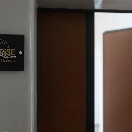 Sunrise Waterfront - Central Apartment With Sea View Balcony - Molfetta Ngoại thất bức ảnh