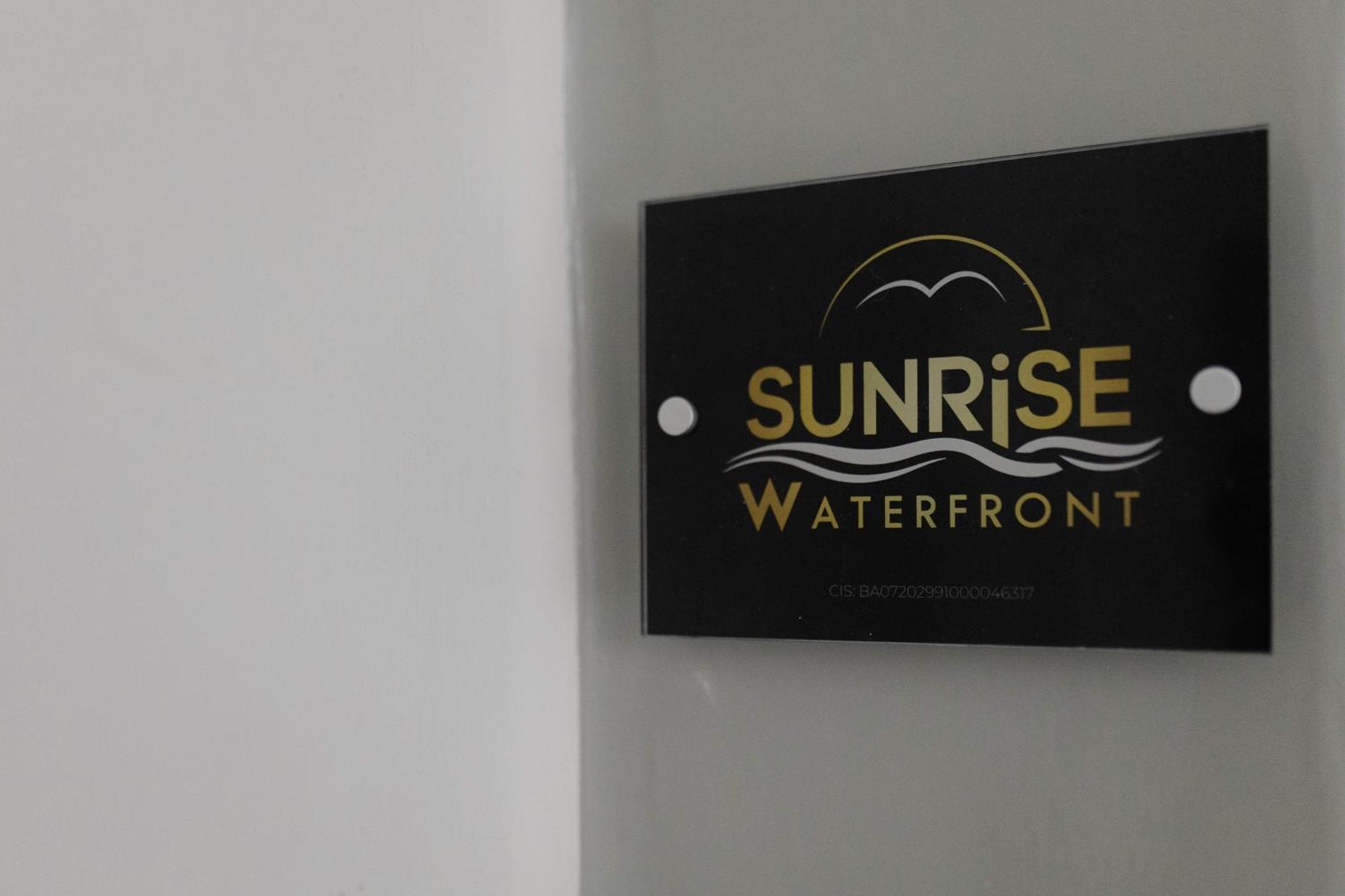 Sunrise Waterfront - Central Apartment With Sea View Balcony - Molfetta Ngoại thất bức ảnh